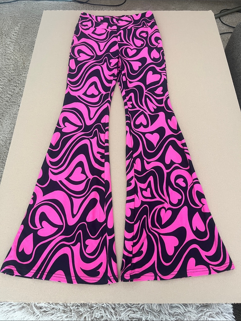 No Boundaries Pink & Black Heart Swirl Flared Leggings